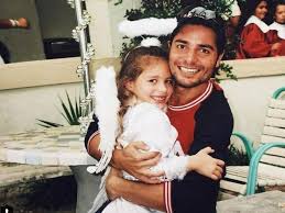 A disfrutar las cosas buenas de la vida. Emisoras Unidas Ella Es La Preciosa Hija De Chayanne Quien Esta Dando Mucho De Que Hablar Por Su Belleza