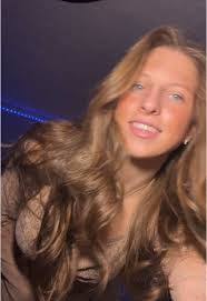 Amber Broxterman's Instagram, Twitter & Facebook