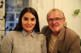 Bahareh letnes föddes i iran och kom till. Naeringsliv Per Sandberg Avslorer Pa God Kveld Norge At De Planlegger A Ta Over Hele Hotellet