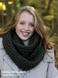 Chunky Infinity Scarf, Hand Knit Scarf, Deep Green Scarf, Camel Winter  Scarf, Soft and Cozy Scarf, Chunky Scarf, Winter Knit Scarf