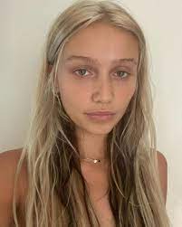 Los Angeles Hair Colorist On Instagram Cailinrusso U Know In Ur Heart What S Right Painted With Oligopro Aesthetic Hair Hair Colorist Hair Beauty