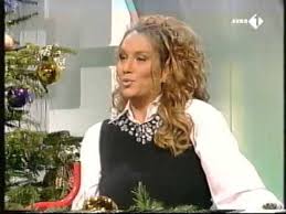 Patty brard (pop singer) was born on the 25th of march, 1955. Get The Picture 27 12 2002 Patty Brard Youtube