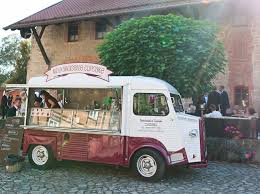 Foodtrucks Der Neue Hochzeits Trend Elle Hochzeit Rustikal Schicke Hochzeit Hochzeit Am Strand