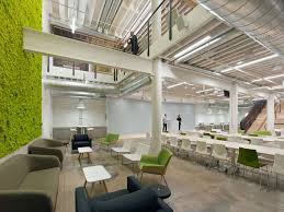 It S No Secret That San Francisco Tech Companies Are Full Of Fun Flashy Furniture Corporate Office Design Modern Office Design Office Interior Design Modern