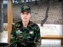 Hmmm Lee Dongwook We Should See Our Lee Dongwook On Roommate This Lee Dong Wook Lee Dong Wook Roommate Lee Dong Wook Smile