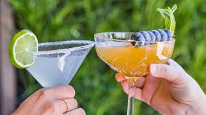 As the names suggests, the former is meant to be drunk before the meal, when you still have an appetite, to prime your palate; Where To Go For Pre Dinner Drinks In Perth Scoop