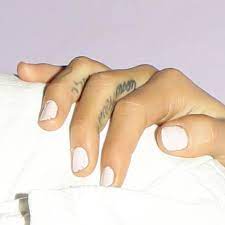 Pin On Ariana Grande