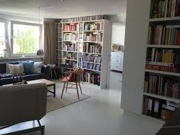 Sie suchen nach einer mietwohnung in hamburg? Wunderschones Wohnzimmer Perfekt Fur Bucherwurmer Helle Zwei Zimmer Wohnung In Hamburg Hamm Sudseite Und Endetage Wohn Zwei Zimmer Wohnung Wohnung Zimmer