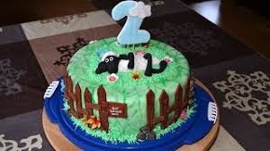 Dafür in die reiswaffeln mit einem apfelausstecher 4 löcher ausstechen. Shaun Das Schaf Torte Www Purzel Cake De