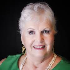 Laura Kerley's Instagram, Twitter & Facebook