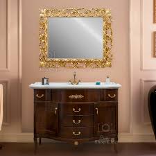 Scopri le stanze da bagno progettate da faoma per le più eleganti dimore di lusso. Arredo Bagno London Noce Con Specchiera Oro Notre Dame Le Chic Arredamenti