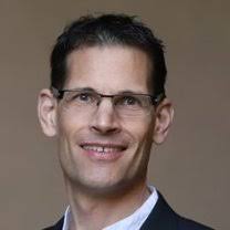 Ansprechpartner*innen