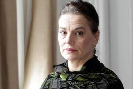 Titlul ascunde, iarăşi ca şi bietul ioanide, o ironie. Maia Morgenstern Doctor Honoris Causa Al UniversitÄƒÅ£ii De Vest Din Timisoara Timpolis Stiri News Ziar Timisoara