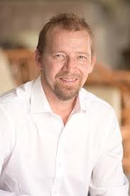 Custom Hotel and Restaurant Furniture