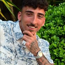 Anyone know what the crack with crown burger place in manea is all about?  Ordered and had confirmation, 15/20 minutes later got a email saying order  had been cancelled and refund will