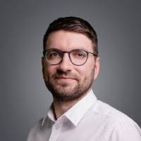 200+ profilů „Reznicek“