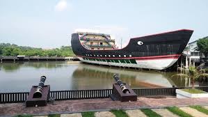 Rooms In A Ship Picture Of Mudzaffar Hotel Melaka Ayer Keroh Tripadvisor