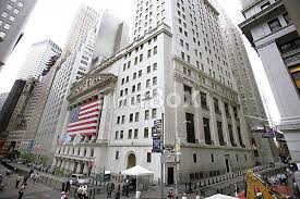 The share sale is a barometer of changing consumer preferences. Usa New York Wallstreet Borse Bilderbox Bildagentur Gmbh