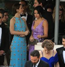 John krasinski called out emily blunt after the couple was accused of snubbing chris i don't know why i was on a budget on my wedding day! she said. Emily Blunt Wears Emilio Pucci At George Clooney And Amal Alamuddin Wedding Fashionsizzle