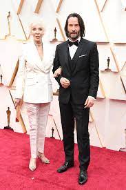 Keanu reeves and alexandra grant did not hold a wedding in reeves' backyard. Keanu Reeves S Mom Was Just Mistaken For His Girlfriend At The 2020 Oscars Glamour