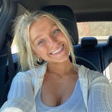 Abby Dillon (@abdiillon) • Instagram photos and videos