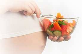 Sbucciate sempre la frutta se non è del vostro orto! Cibi Vietati E Alimenti Da Evitare In Gravidanza