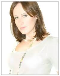 Abbie Taylor (Autorin): alle Bücher + Steckbrief bei Penguin