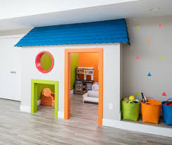 Pick a handful of toys that reflect your kids' tastes and personalities, and put them on display together with some books and art pieces. 75 Beautiful Kids Room Pictures Ideas Style Modern May 2021 Houzz