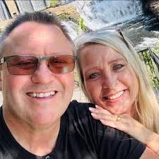 Anybody else dealing with an outage from spectrum?