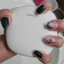 Dark Green Holly Christmas Press