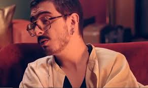 Feliz cumpleaños a Simón Vargas! El bajista más carismático de #Morat 💛  gracias por tu energía, tus bailes y tu forma tan artística de ver la vida  ✨ #simonvargas