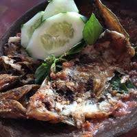 / jerih payah rela mati hanya untuk kau kembali bersamaku. Depot Lesehan Mapan Kertosono