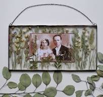 Custom Photo Pressed Flower Frame: Botanical Glass Wall Art ...