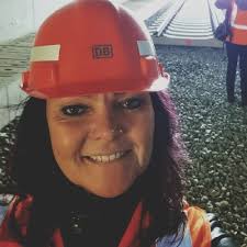 Greta Roth auf LinkedIn: #starkeschiene  #technikportfolioschwerinneustrelitz #wirbauenzukunft…