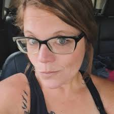 Erin Mort🌼👩🏻‍🌾 (@sweet.pea.erin) • Threads, Say more