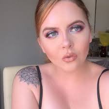 Allyson Lowery's Instagram, Twitter & Facebook