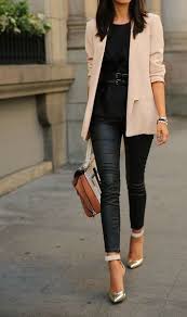 Combinaciones Para Tus Pantalones Tipo Cuero Anita Mi Lugar Secreto Pantalon De Cuero Mujer Moda Ropa De Trabajo Ropa