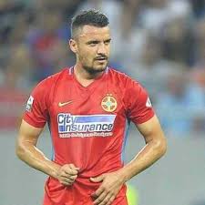 At the age of 12, with his first team rapid sălciile, he once scored 13 goals in one match. Fan Budescu Home Facebook