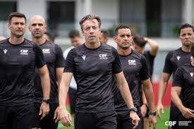 Brasileirão terá grupo de elite de árbitros e CBF inicia profissionalização com maiores salários e foco em performance e tecnologia