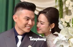 Groom Viet Vuong, looking dashing, takes Do Thi Ha to Quang Tri.