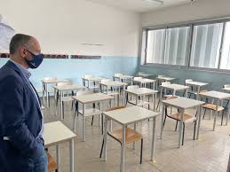 With nicola astruraro, luigi barbato, julia channel, wilfried de renzi. Nuove Aule E Servizi Scuole Superiori Pronte Per La Prima Campanella Luccaindiretta