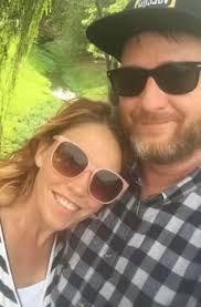 I'm heartbroken to say that Jen passed away last night after her battle  with cancer. I'll miss her beyond words. My thoughts go to her family. Stay  tuned for arrangements details. Rest