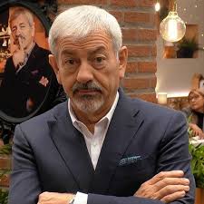 Un soltero deja atónito a Carlos Sobera por lo que llega a soltar sobre lo  que debe tener su cita en 'First Dates'