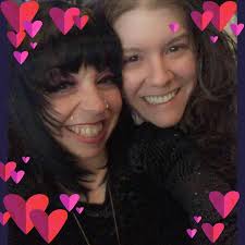 I'm new to epoxy resin, I've used up the stuff I got in starter kits for  Christmas and I'm wondering what's everyone's best recommendation for  bubble free resin that's not too expensive