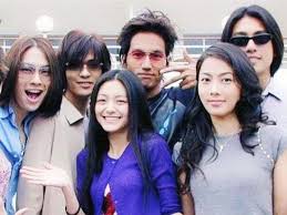 Trước khi bước chân vào sự nghiệp diễn xuất, cô đã từng là ca sĩ. Tá»« Hy Vien Nhá»› Ká»‰ Niá»‡m 17 NÄƒm Phat Song VÆ°á»n Sao BÄƒng