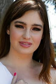 Jodi Taylor's Instagram, Twitter & Facebook