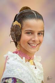 La imagen oficial de las 73 aspirantes a fallera mayor infantil de València  2020