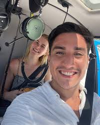 Jonathon Perez (@jonathonchilliperez) • Instagram photos and videos