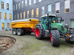 Gebrauchte fendt 724 von fendt 724vario usado en venta— 25. Van Leeuwen Landbouw Tuin En Parkmachines Home Facebook