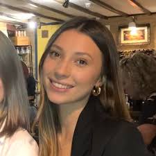 Happiest of Friday's! Still in shock that I graduated with First Class  Honours 😁